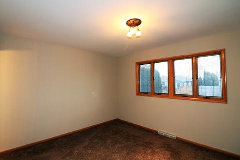 725 Therese Ter, Des Plaines, IL 60016 photo 14