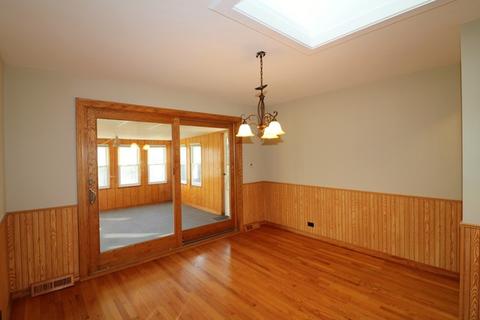 725 Therese Ter, Des Plaines, IL 60016 photo 9