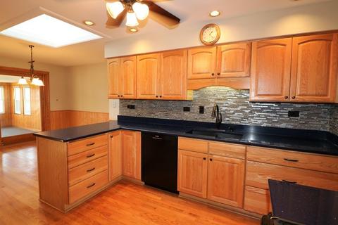 725 Therese Ter, Des Plaines, IL 60016 photo 8