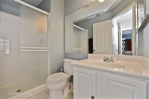 2218 Daybreak Dr, Aurora, IL 60503 photo 9