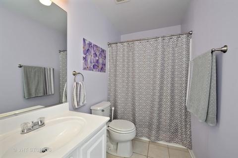 2218 Daybreak Dr, Aurora, IL 60503 photo 11