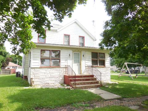 208 E 3rd St, Lostant, IL 61334 photo 1