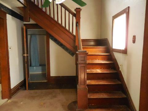 208 E 3rd St, Lostant, IL 61334 photo 8