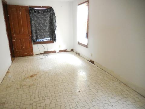 208 E 3rd St, Lostant, IL 61334 photo 16