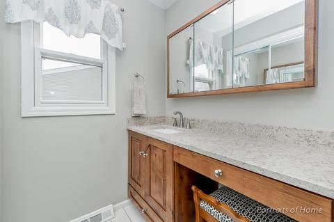 1414 Pershing Ave, Wheaton, IL 60189 photo 11