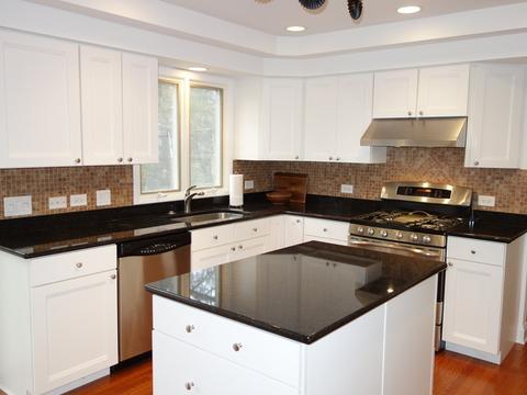 2 S521 Seneca Dr, Wheaton, IL 60189 photo 4