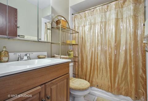628 Cobblestone Cir #C, Glenview, IL 60025 photo 8