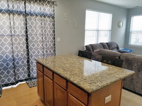421 Acushnet St, Elgin, IL 60124 photo 11
