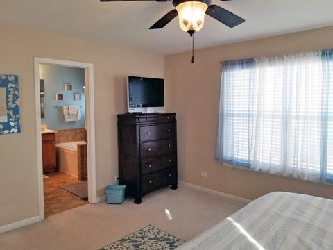 421 Acushnet St, Elgin, IL 60124 photo 21