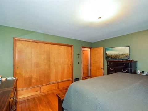 607 E Bevan Dr, Joliet, IL 60435 photo 9