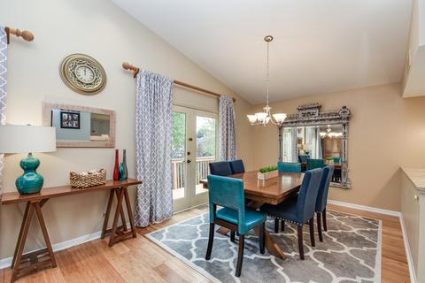 1425 Stonebridge Trl, Wheaton, IL 60189 photo 12