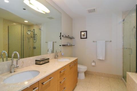 340 E Randolph St #1104, Chicago, IL 60601 photo 11