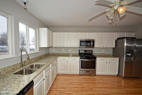 2155 Clementi Ln, Aurora, IL 60503 photo 5