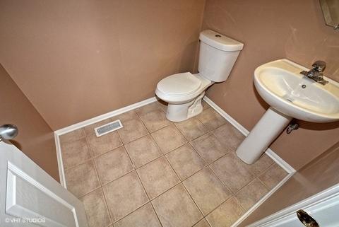 2155 Clementi Ln, Aurora, IL 60503 photo 11