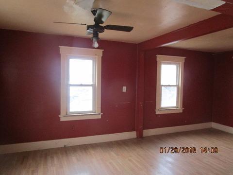715 Aurora Ave, Aurora, IL 60505 photo 3