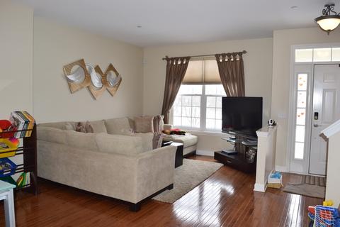 473 E Railroad Ave, Bartlett, IL 60103 photo 9
