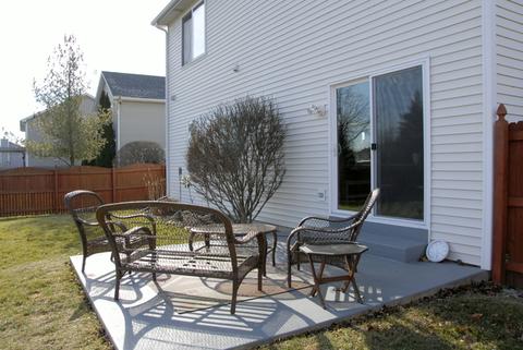 1402 Major Dr, Plainfield, IL 60586 photo 3