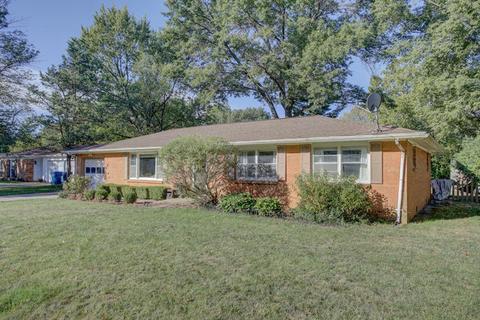1915 Bellamy Dr, Champaign, IL 61821 photo 2