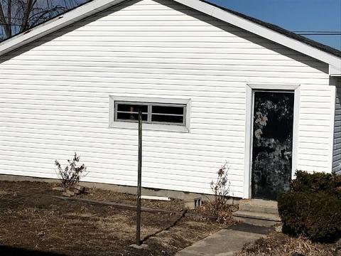 228 E 3rd St, Oglesby, IL 61348 photo 12