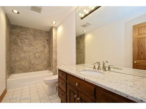 2 Eagle Pointe Dr, Barrington, IL 60010 photo 19