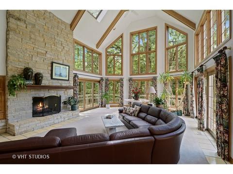 2 Eagle Pointe Dr, Barrington, IL 60010 photo 8