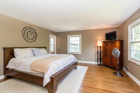 2069 Spring Green Dr, Wheaton, IL 60189 photo 9