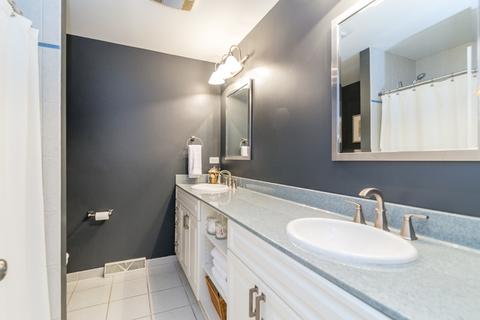 2069 Spring Green Dr, Wheaton, IL 60189 photo 14
