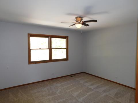 1715 Sundown Ln, Johnsburg, IL 60051 photo 17