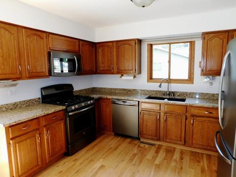 1715 Sundown Ln, Johnsburg, IL 60051 photo 5