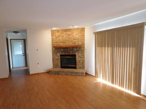 1715 Sundown Ln, Johnsburg, IL 60051 photo 8