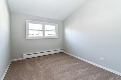 9452 Potter Rd, Des Plaines, IL 60016 photo 18