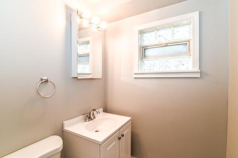 9452 Potter Rd, Des Plaines, IL 60016 photo 12