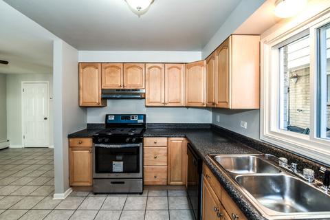 9452 Potter Rd, Des Plaines, IL 60016 photo 10