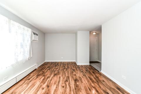 9452 Potter Rd, Des Plaines, IL 60016 photo 5