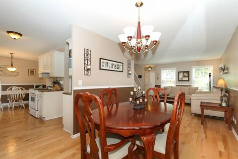 901 Perry Dr, Algonquin, IL 60102 photo 4