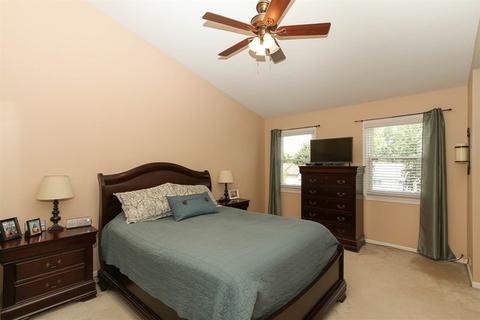 901 Perry Dr, Algonquin, IL 60102 photo 15