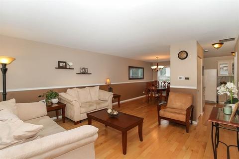 901 Perry Dr, Algonquin, IL 60102 photo 3