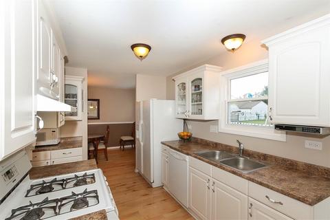 901 Perry Dr, Algonquin, IL 60102 photo 6