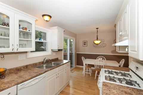 901 Perry Dr, Algonquin, IL 60102 photo 8