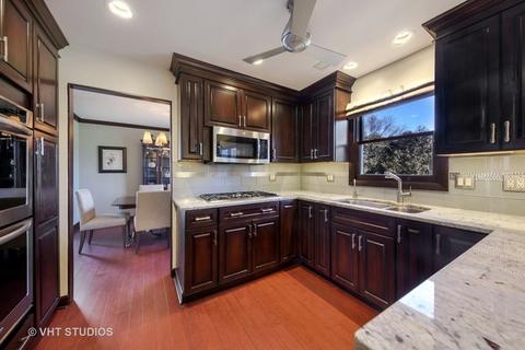 2277 Albright Ln, Wheaton, IL 60189 photo 6