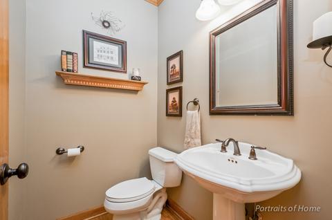 1019 N Cross St, Wheaton, IL 60187 photo 15