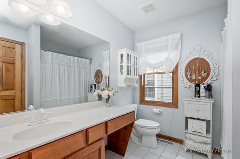 1019 N Cross St, Wheaton, IL 60187 photo 19