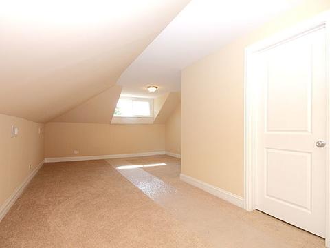 8234 S Champlain Ave, Chicago, IL 60619 photo 23