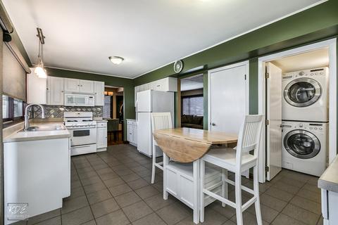 848 Prairie Ave, Bartlett, IL 60103 photo 11