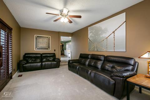 848 Prairie Ave, Bartlett, IL 60103 photo 12