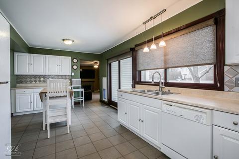 848 Prairie Ave, Bartlett, IL 60103 photo 10