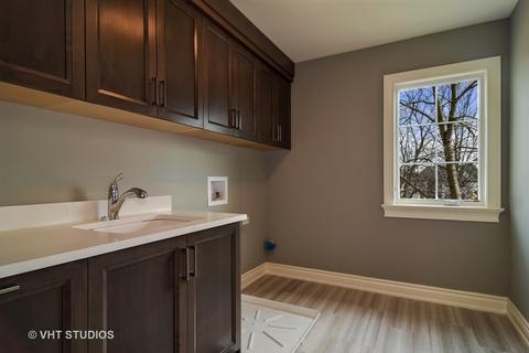 261 Elmhurst Ave, Elmhurst, IL 60126 photo 10