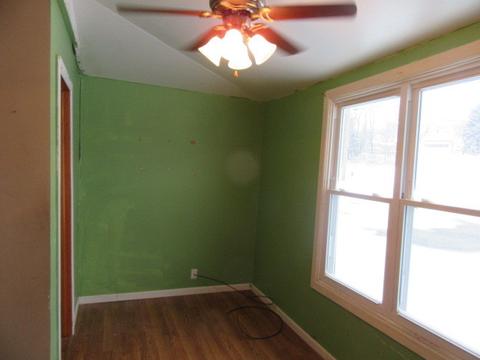 522 Franklin St, Peru, IL 61354 photo 7
