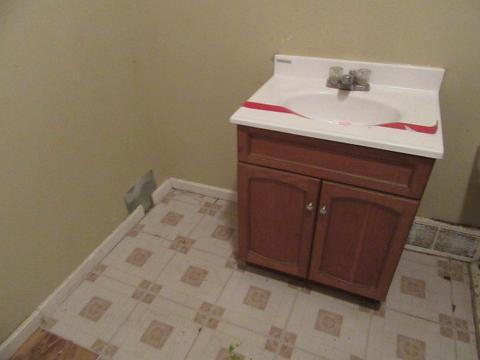 522 Franklin St, Peru, IL 61354 photo 9