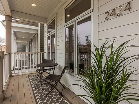 2424 N Artesian Ave, Chicago, IL 60647 photo 2